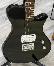 First Act Electric Guitar - Photo 2