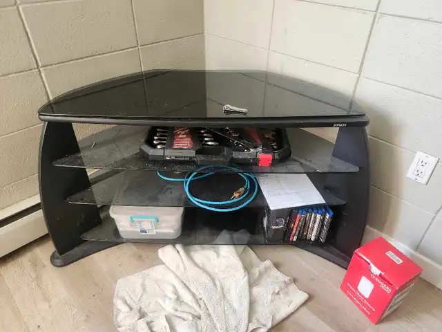 TV stand/entertainment unit