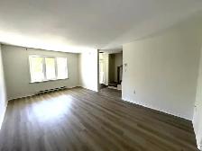 26-062 Lovely home available in Bedford - Photo 2