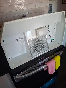 KITCHEN RANGE HOOD UNDER CABINET 30'