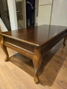 Classic Wooden Coffee Table - Photo 2