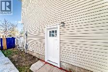 House for rent, 3 Bedrooms upstairs, a unit on basement - Photo 11