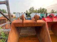 LX330 – LX355 54" Severe Duty Bucket - Photo 7