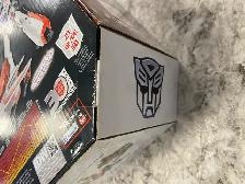 Hasbro Transformers Generations Jetfire @ Cashopolis - Photo 5