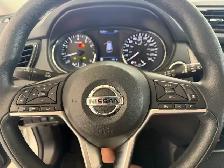 2019 Nissan Rogue SV / Front Wheel Drive / 1 Local Owner - Photo 21