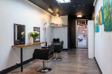 Local commercial à louer en arrière d’un salon de coiffure - Photo 4