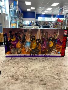 Hasbro Transformers Generations Insecticons @ Cashopolis