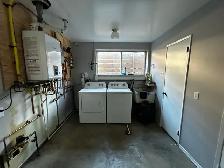 All-Inclusive 2 Bedroom Bsmt Unit - Photo 6