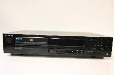Sony CD Player compact disc player Model cdp-497 Used good