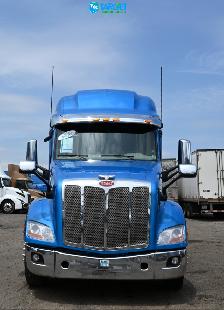 2022 Peterbilt 579 -   825K Kilometers Driven - Photo 2