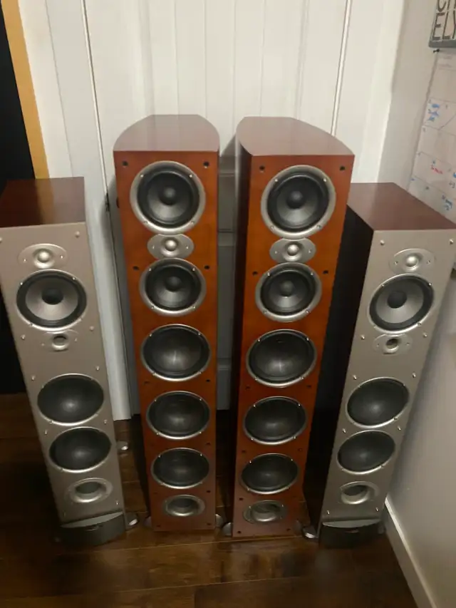 8 pc Polk Audio Speaker setup