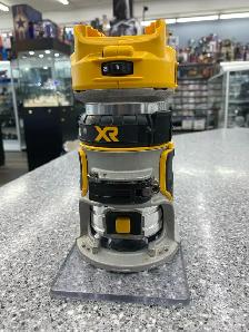 Dewalt DCW600 20V Router - Photo 2
