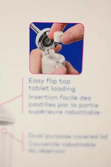 Waterpik Whitening Water Flosser Brand New - Photo 6