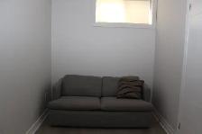 One bedroom basement apartment - Photo 6