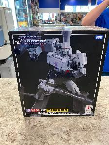 Takara Transformers Masterpiece Megatron @ Cashopolis