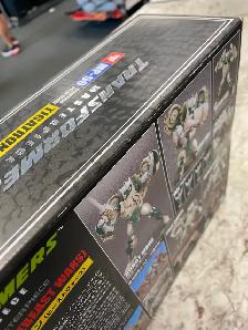 Takara Transformers Masterpiece Tigatron Figure @ Cashopolis - Photo 3
