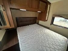 2015 Eagle 318 Rets - Photo 3