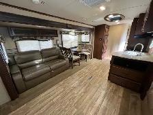 2015 Eagle 318 Rets - Photo 11