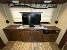 2015 Eagle 318 Rets - Photo 13
