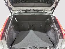 Volvo XC40 PLUS BRIGHT THEME - Photo 6
