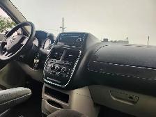 2012 Dodge Grand Caravan SXT 7 PASSAGER GARANTIE 1 ANS - Photo 4