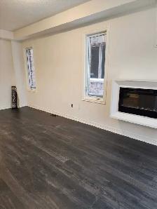 Semi Detached house in Waterdown. - Photo 4