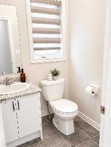 Semi Detached house in Waterdown. - Photo 9