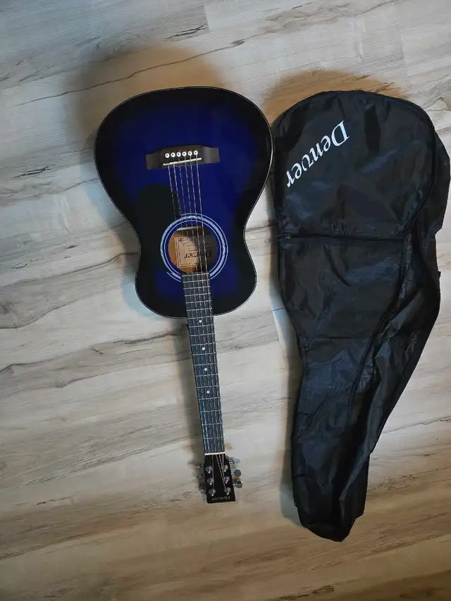 Denver 3/4 size guitar