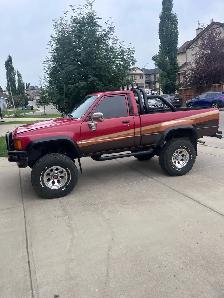 1986 Toyota Pickup Turbo 4x4 - Rare Collector Truck - Manual - Photo 2