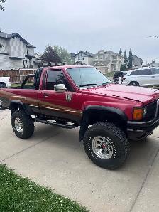 1986 Toyota Pickup Turbo 4x4 - Rare Collector Truck - Manual - Photo 3