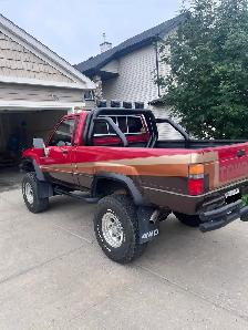 1986 Toyota Pickup Turbo 4x4 - Rare Collector Truck - Manual - Photo 4