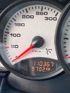 2001 Porsche 911 Carrera 4 Coupe - Factory Aero Kit - Low Miles - Photo 8