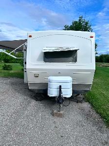2009 Forest River Salem T25 Camping Trailer