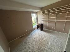 3 Bedroom/3 Baths Townhouse with garage. Newly renovated kitchen - Photo 6