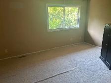 3 Bedroom/3 Baths Townhouse with garage. Newly renovated kitchen - Photo 10