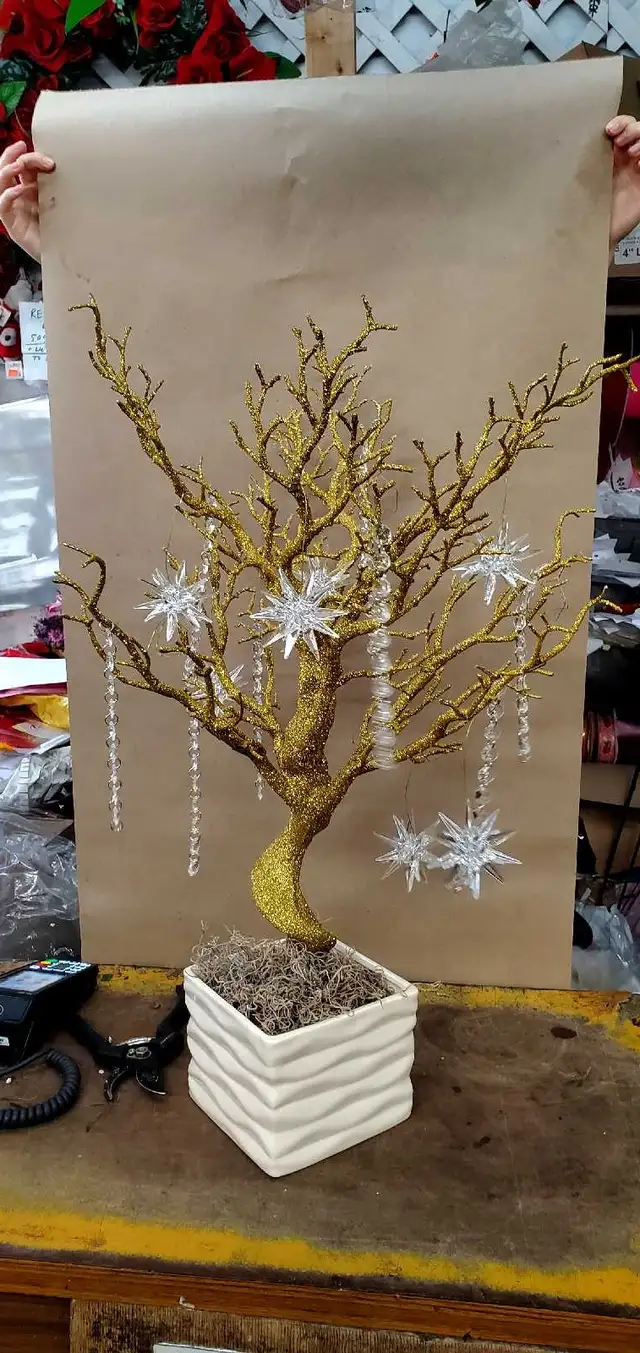 Wedding event decor Manzanillo Tree Gold