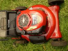 CRAFTSMAN  21 inch   push  gas   Lawnmower. - Photo 2