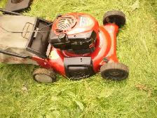 CRAFTSMAN  21 inch   push  gas   Lawnmower. - Photo 3