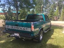 1994 Chevy Z-71 Heavy 1/2 Ton Truck - Photo 2
