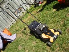 WORX   cordless Electric Lawn Mower 40V 17 inch