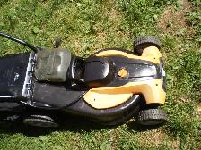 WORX   cordless Electric Lawn Mower 40V 17 inch - Photo 2