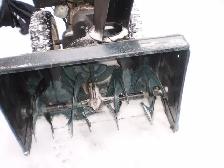 Yard Machine 28inch gas Snowblower 2 Stage - Photo 3
