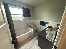 3 Bedroom Single Family House with Fenced Backyard for Rent - Photo 20