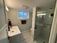 3 Bedroom Single Family House with Fenced Backyard for Rent - Photo 23