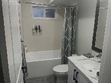 2 bedroom with 2 washroom walk out suite - Photo 4