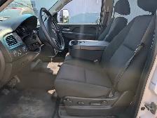 2013 Chevrolet Suburban - Photo 14