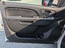 2013 Chevrolet Suburban - Photo 17
