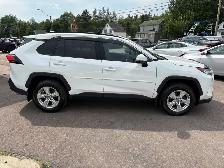 2020 Toyota RAV4 - Photo 6