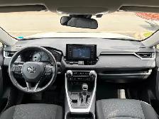 2020 Toyota RAV4 - Photo 11