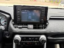 2020 Toyota RAV4 - Photo 14